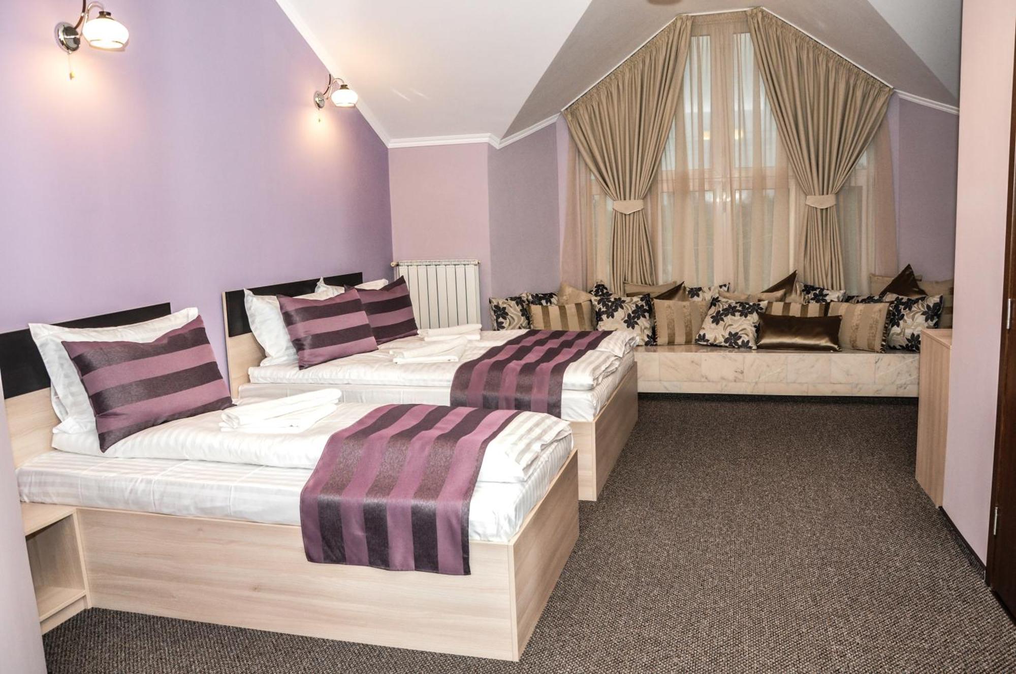 Pensiunea Sangria Blue Arad Exterior photo